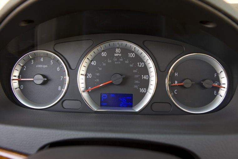 2009 Hyundai Sonata Gauges Picture / Pic / Image